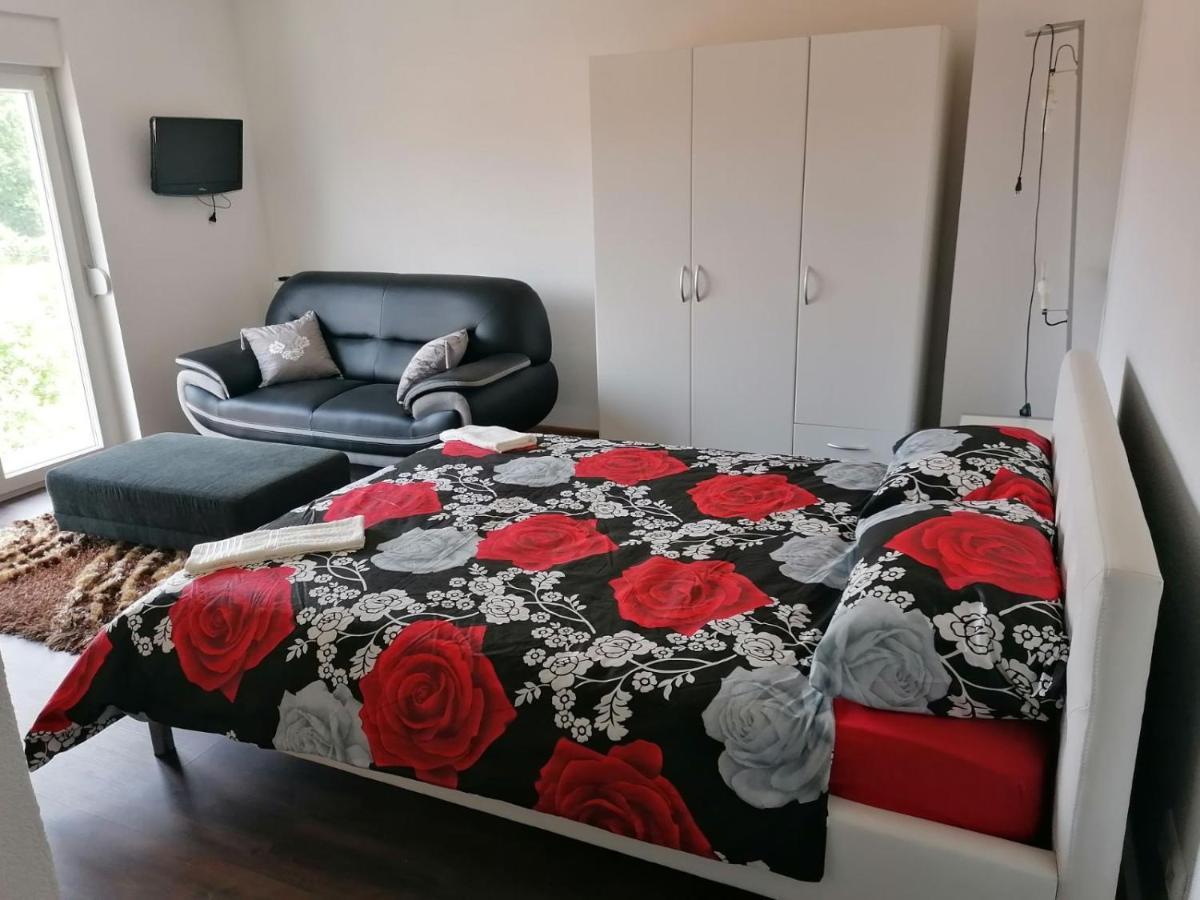 Apartmani Imamovic Dubrave Gornje Exterior foto